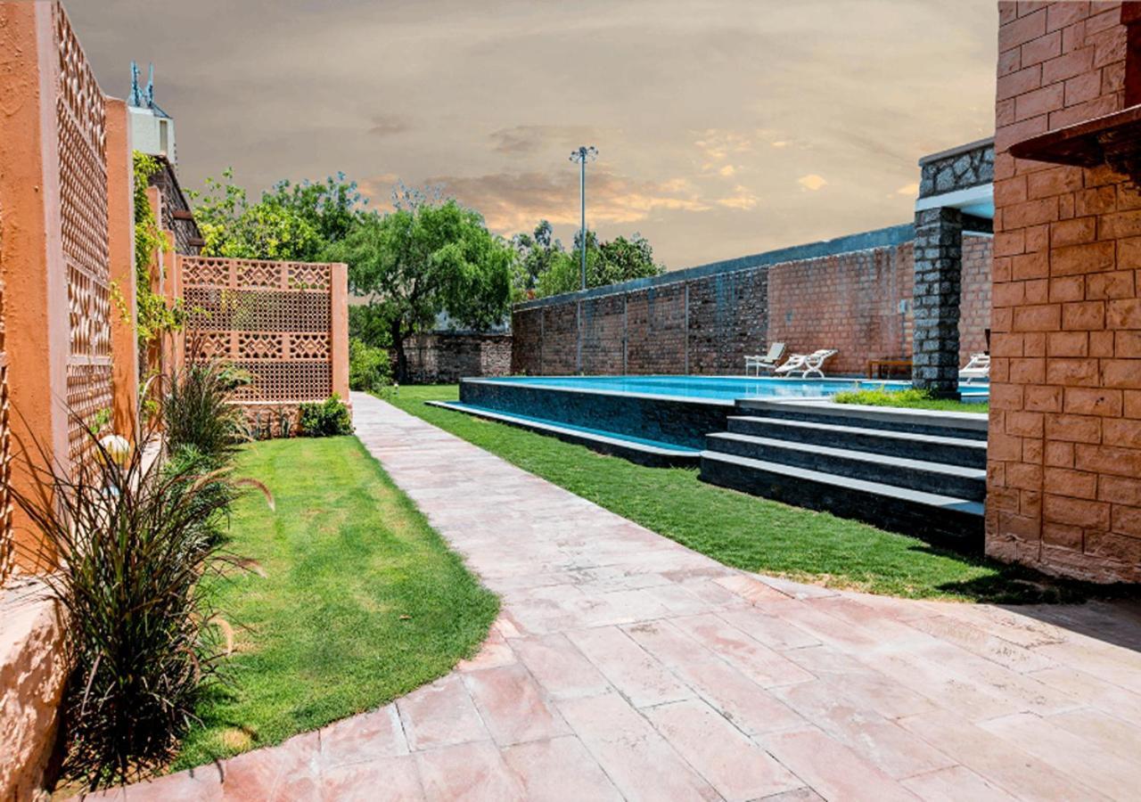 Hotel Inn Season Mahāmandir Exterior foto